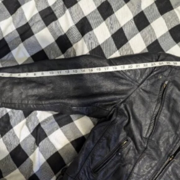 Vintage Black Leather Riding Jacket - Picture 9 of 10